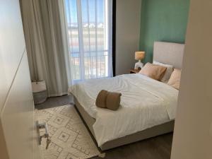 Cyan Lagoon-front Shared Pool & Evening Sunsets