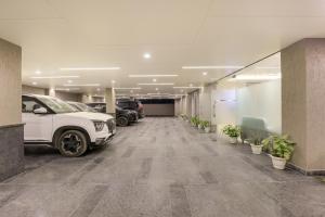 BedChambers Aparthotels - DLF Cyber City