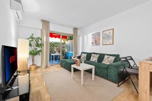 Centre dAntibes - Joli appartement rénové - EZ