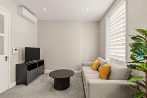 Goodge Place Apartments
