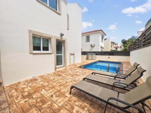 Villa Ioli - 3BR Retreat near Kalamies Beach