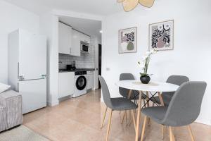 Home2Book Apt with Pool near Beaches in Corralejo