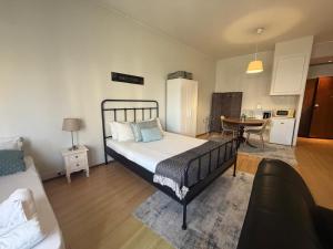 Oporto Trindade Residence