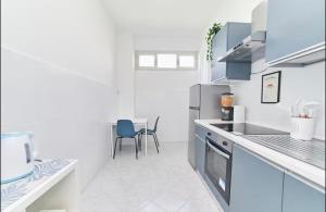 Metro Roma Home
