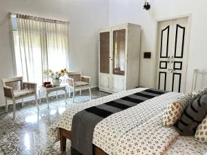 Crepe Ginger Home Stays