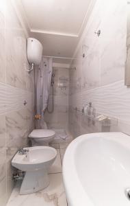 Rome in Love Caffarella - Metro Ponte Lungo