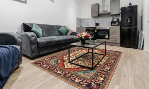 Near LFC & City Budget LongTerm Free Parking