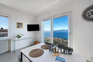 Casa Serena Lake View