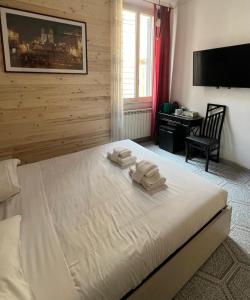 Montecitorio Boutique Room - Rome Historic Center