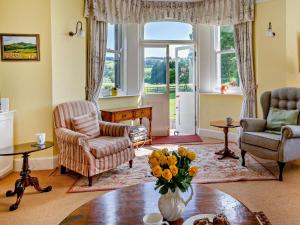 3 Bed in Brecon oc-bn134