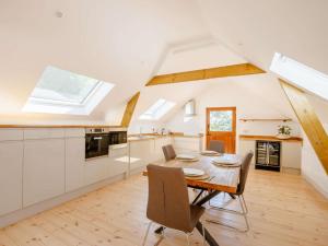 2 Bed in Kings Nympton oc-87985