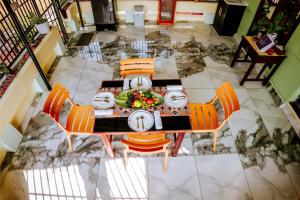 Gayathry Homestay Breezy 2BR Varkala by Homeyhuts
