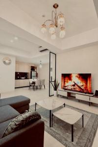 Modern Cozy 2BR APT next to AEON mall Southgate