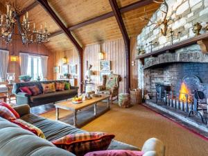 4 Bed in Dorchester oc-80513