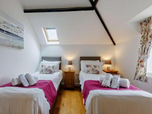 2 Bed in Bideford oc-housm