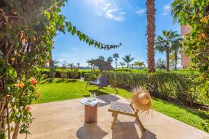 Prestigia 2BR Garden-Level Bohemian Chic