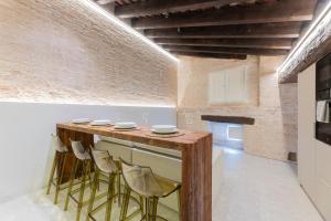 GMG Apartments & Suites