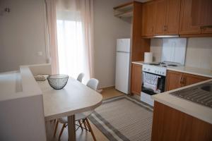 Loucas Home Kalloni Lesvos Central Stay w Balcony
