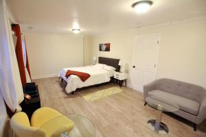 Otis 3304 Attic NE 1 Bedroom Style & Comfort Minutes to DC