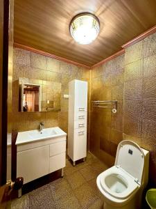 Transient Home Entire Floor for 12 PAX