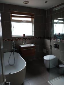 Stunning 5 bed 3 bathroom in Headingley