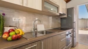 Holiday home Oaza Maslina by Villas Guide