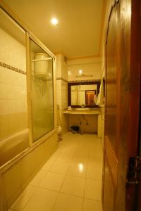Royal Palace Resort Bhagsunag - Family & Couple Friendly Hotel in McLeod Ganj #RoyalPalaceResortBhagsunag #RoyalPalaceResort #BhagsunagHotel #HotelInMcLeodGanj #FamilyFriendlyHotel #CoupleFriendlyHotel #HotelNearBhagsuWaterfall #DharamshalaHotels #Hi