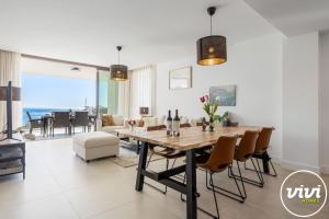 ViVi Homes - Regalo - Sea view - terrace - pool