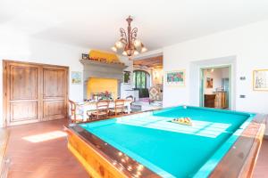 Authentic Tuscan Villa Private Pool, Gym&Billiards
