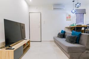 45sqm , Center , 20m Tsimiski Str , 65 tv , Netfix , Optical Fiber