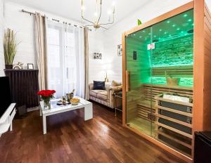 Glamour & jacuzzi privé Chambéry