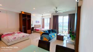 Mansion One by Hejmo Suites