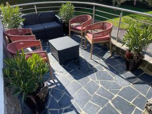 Proche mer, Cour privée et Grand Jardin clos - 2 à 5 personnes