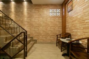 RedDoorz Plus near Nagoya Hill Batam 6