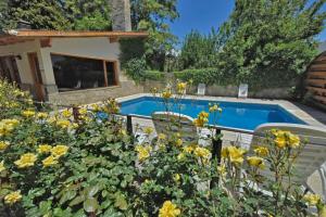 Hosteria Monteverde by Visionnaire