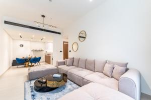 HAVN - Spacious 2 Bed in Amber Binghatti , JVC