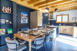 Warm modern chalet near ski resort