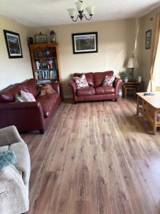 Moneydarragh Cottage with uninterrupted mountain and sea views- Hot tub available for hire at extra cost