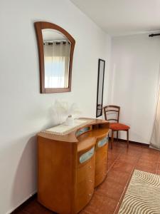 Seaside & Mountain Views & Cozy Calheta Retreat MQ1