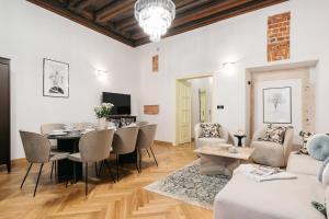 Fresco Residence by Tyzenhauz