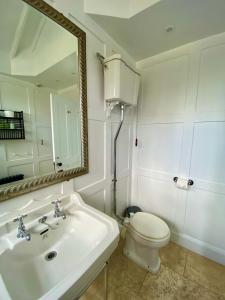 Chyvarton, Upton, Bude