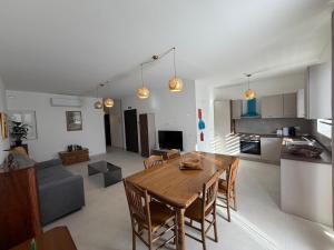 Cosy 2 BR Home Near Mdina - by Hostmt