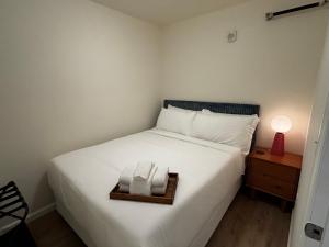 The Retro Retreat 3rd Floor Apartment