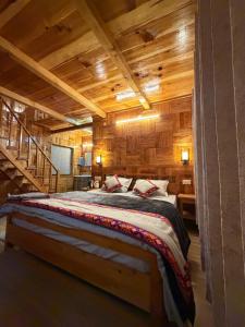 Nature Retreat cottage A frame cabin sainj valley