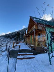 Nature Retreat cottage A frame cabin sainj valley