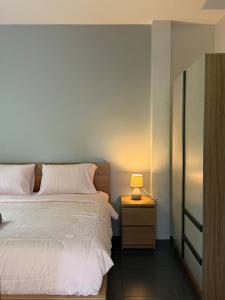 The Willow House 1BR and kitchen near Hinkong beach