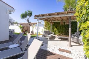 Villa Madrugada, beachside villa in Costabella