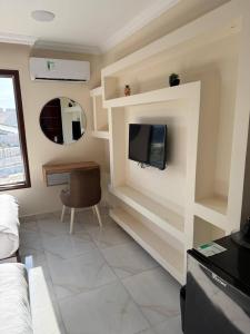 Pyramids & GEM Retreat Boutique Hotel