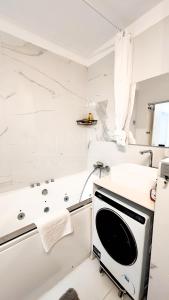 Proche Centre ville, 1 chambre, balcon - Palmazur Vacances