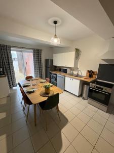 Nid des Hirondelles Gîte cozy terrasse & parking proche du Puy duFou